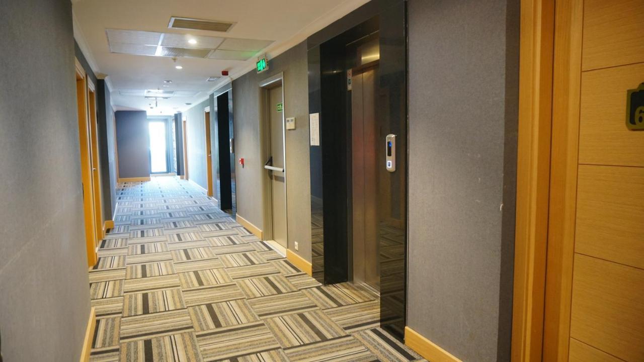 Vois Hotel Atasehir & Spa อิสตันบูล ภายนอก รูปภาพ