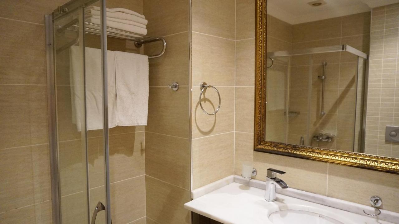 Vois Hotel Atasehir & Spa อิสตันบูล ภายนอก รูปภาพ